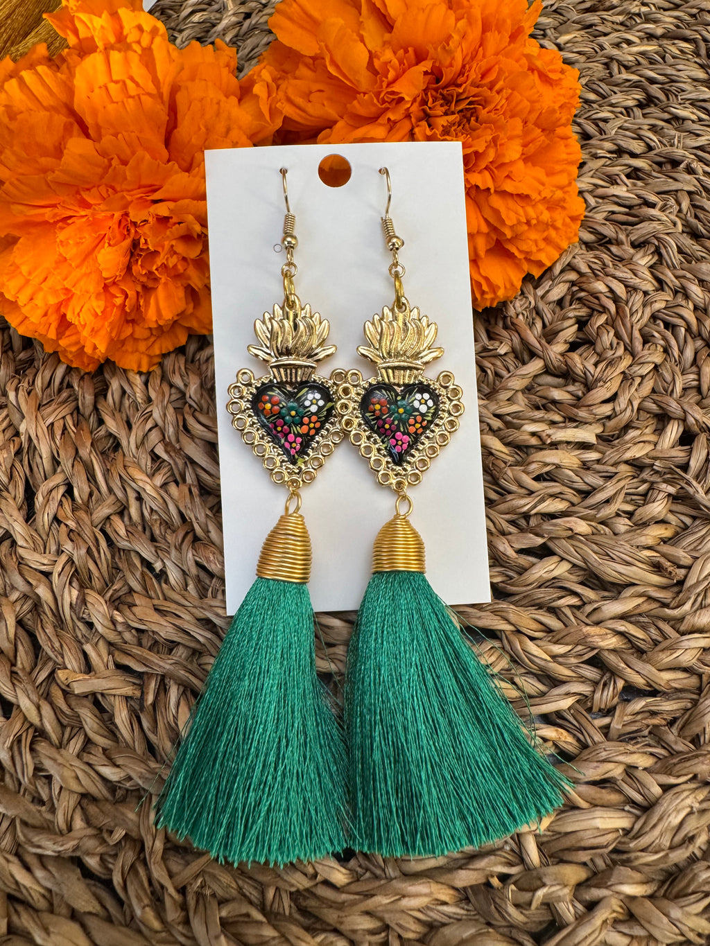 Corazón sagrado earrings