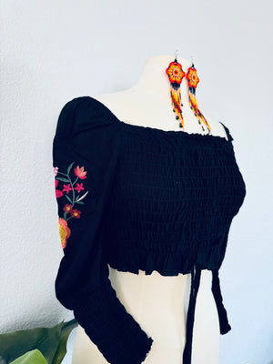 Embroidered top ( One Size )