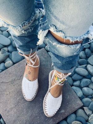 Toby lace up ( white ) PRE-ORDER