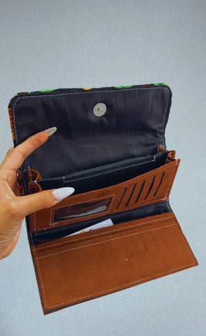 Wrist clutch wallet
