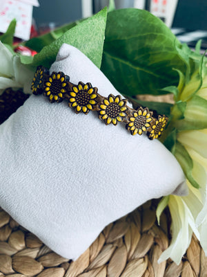 Yellow sunflower bracelet (small)