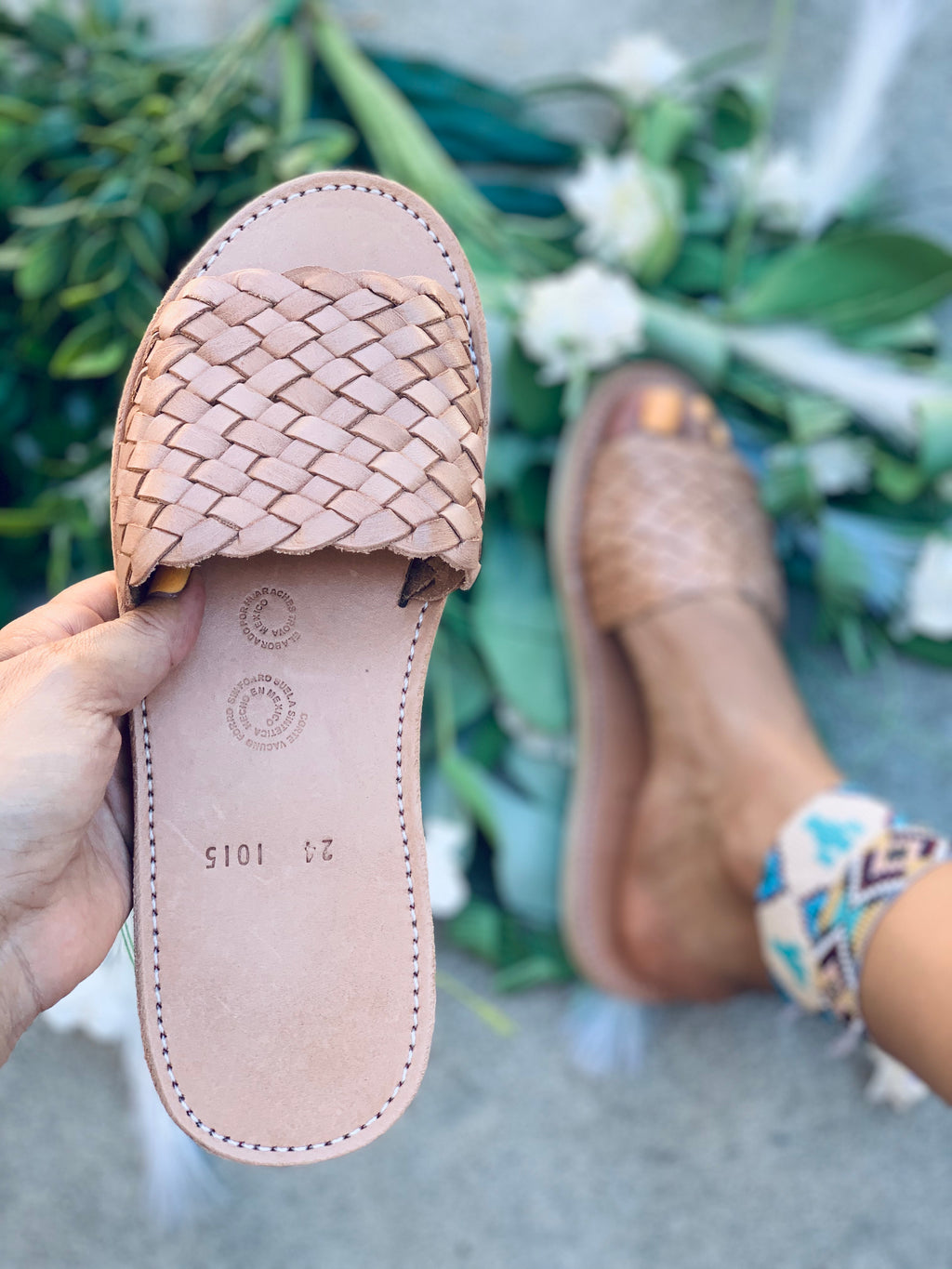 Betzy Sandals (Tan)