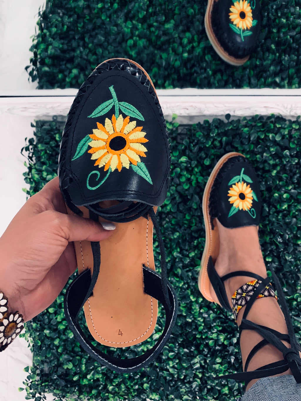 Leilani lace up ( black ) PRE-ORDER
